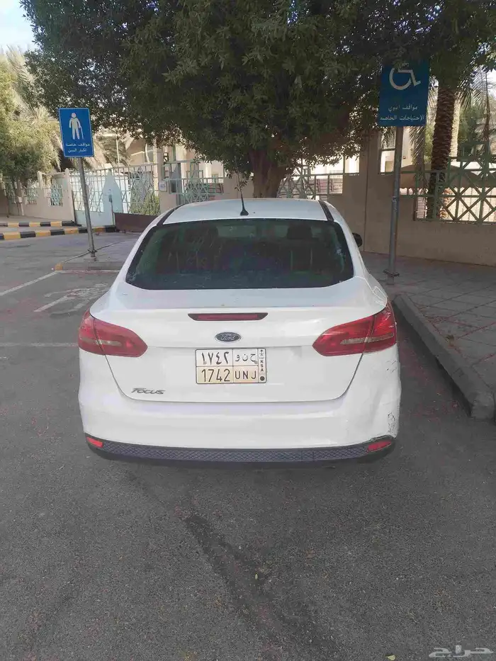 فورد 2012 ممشي 215000 صدمات خفيفه واضحه بالصور 4