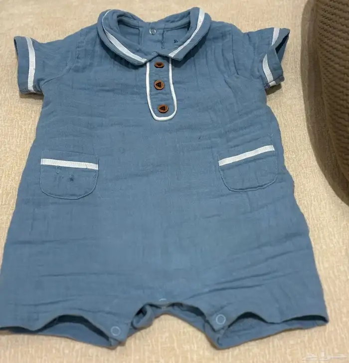 ملابس أطفال أولاد 0-6 شهور بعضها جديد وبعضها مستعمل نظيف. 10