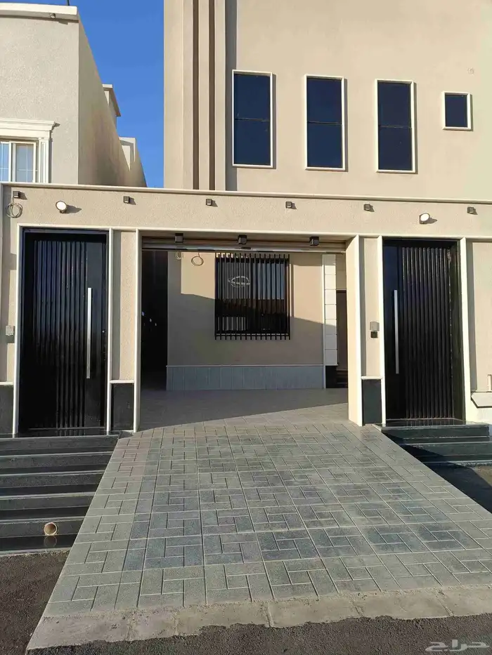 للبيع ارواف ارضيه وعلويه سطح بحوش ومدخل سياره 28