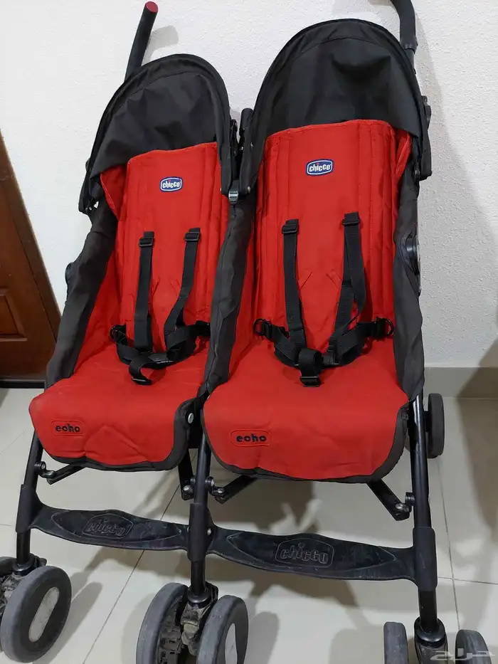 عربة اطفال توأم بحالة ممتازة ... واتس اب ... 0