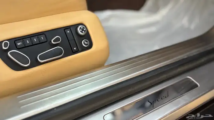 بنتلي كونتيننتال فلاينج سبير 2012 ( مخزن ) 42