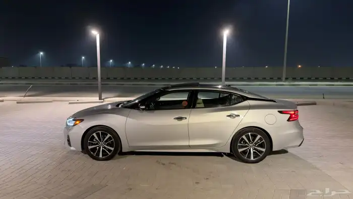 للبيع نيسان مكسيما 2022 23