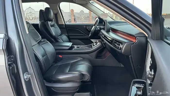 لنكون افياتور 2022 25