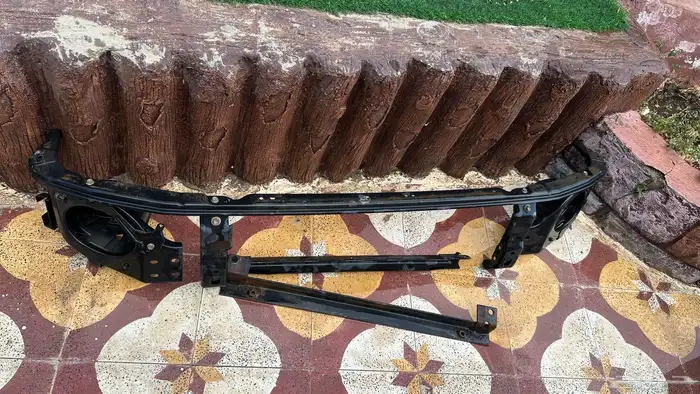 للبيع جسر وصدام اقطم وكالة لجيب ربع 1