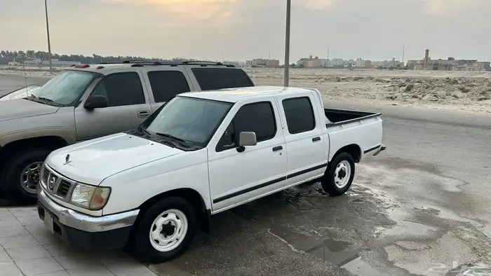 نيسان داتسن الموديل 2003 1