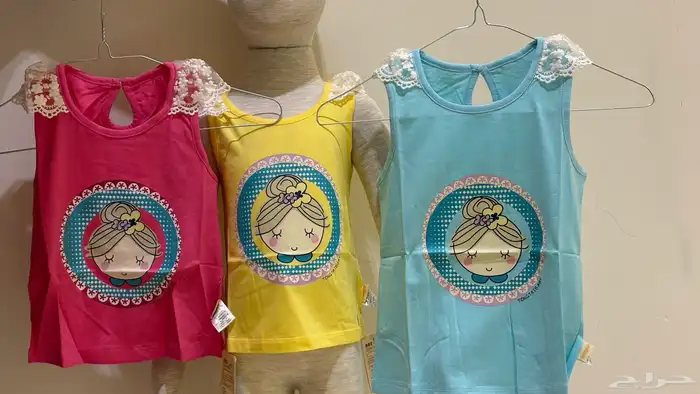 ملابس وجزم للبيع بالكامل 29