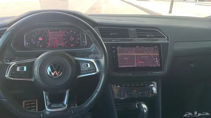 فوكس وأجن يتجوان 2019 R line 6