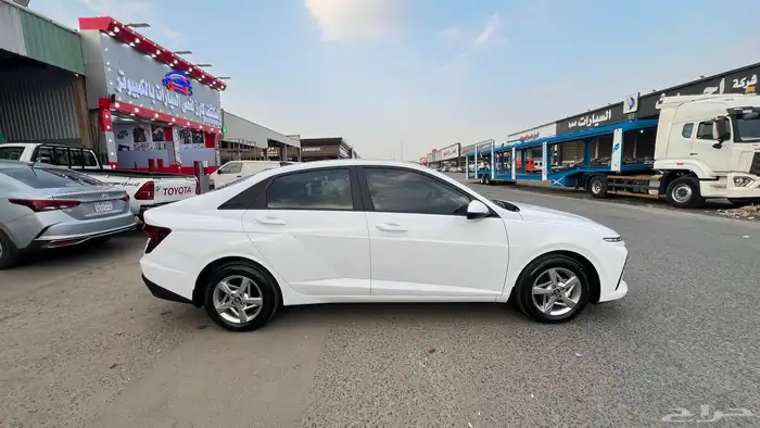 اكسنت 2025 سمارت 1.5 بنزين 4