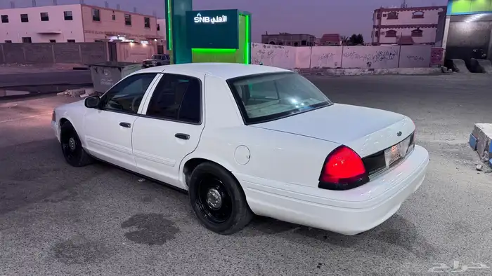 فورد فكتوريا ماشي 198الف فقط 6