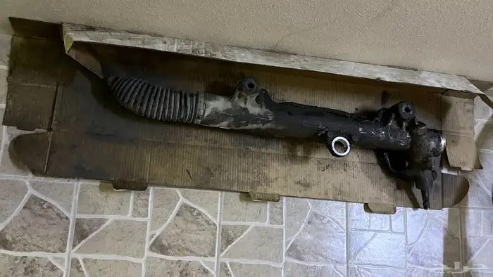 دودة لند كروزر من 2008 وطالع 0