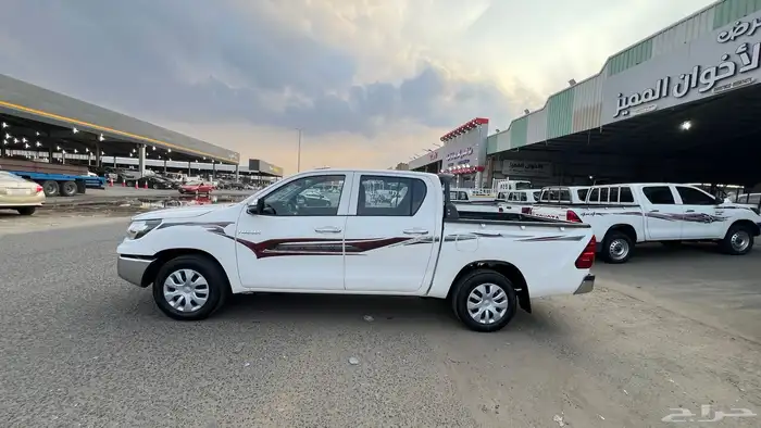 هايلوكس 2018 غمارتين GLX بنزين عداد قليل 3