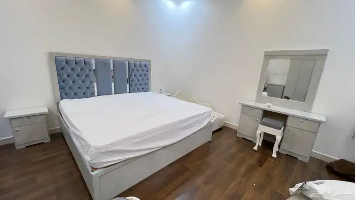 أثاث مستعمل نظيف للبيع 1