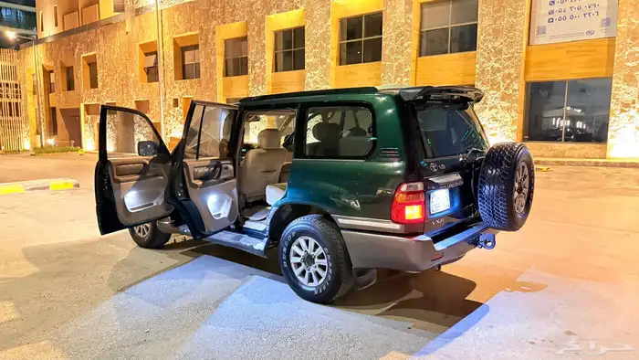 تويوتا لاندكروزر 6