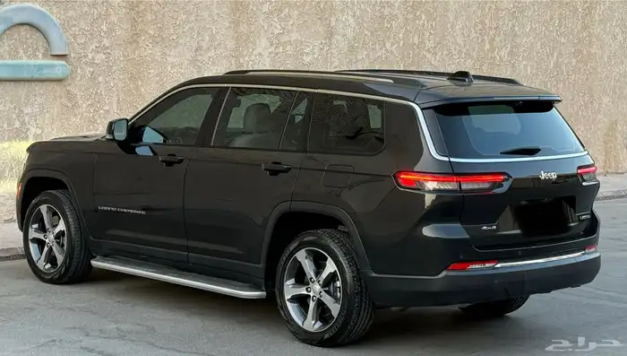 جيب شروكي لمتد 2023 13