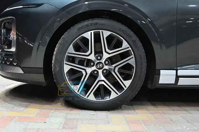 أزيرا بريميوم 2025 7