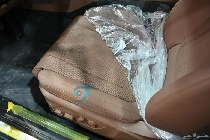 أزيرا بريميوم 2025 8