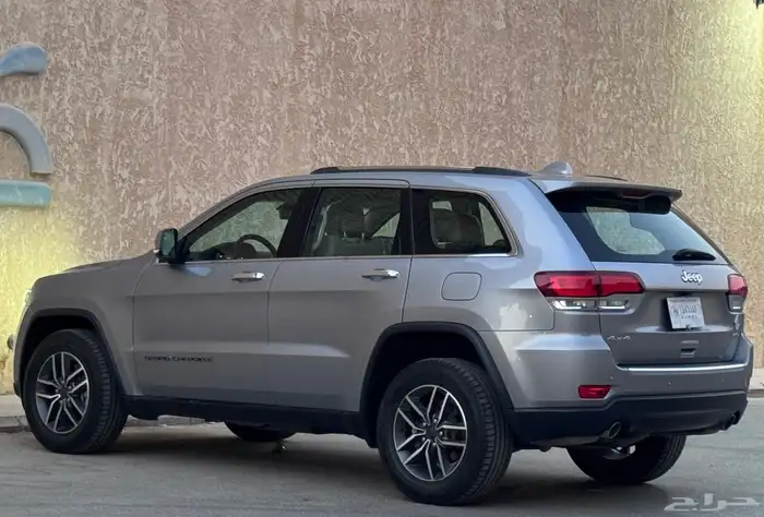 جيب شيروكي لميتدا 2021 11