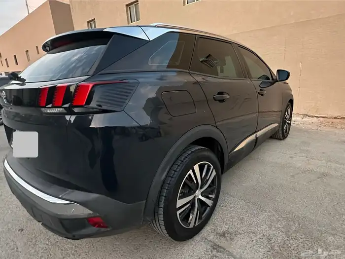 سيارة للبيع   بيجو 3008 موديل 2018 5