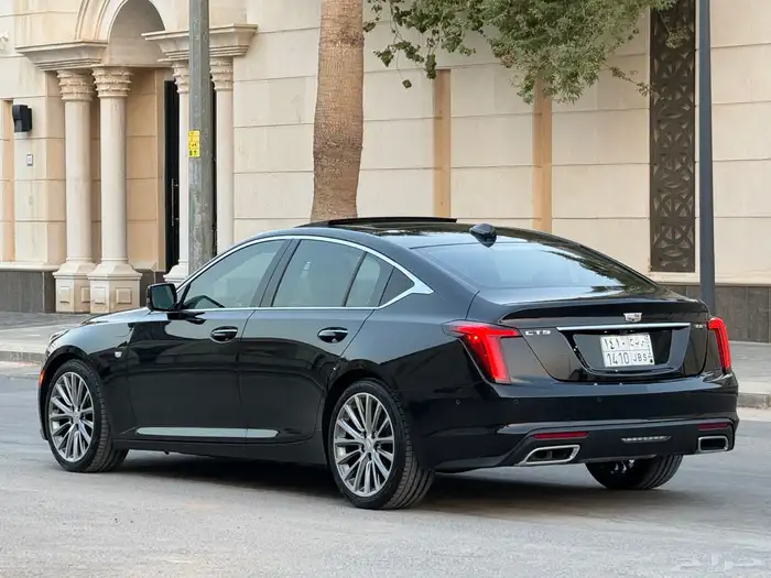 كاديلاك CT5 موديل 2023 اعلى فئة مخزن ممشى 6 الف تحت الضمان 11