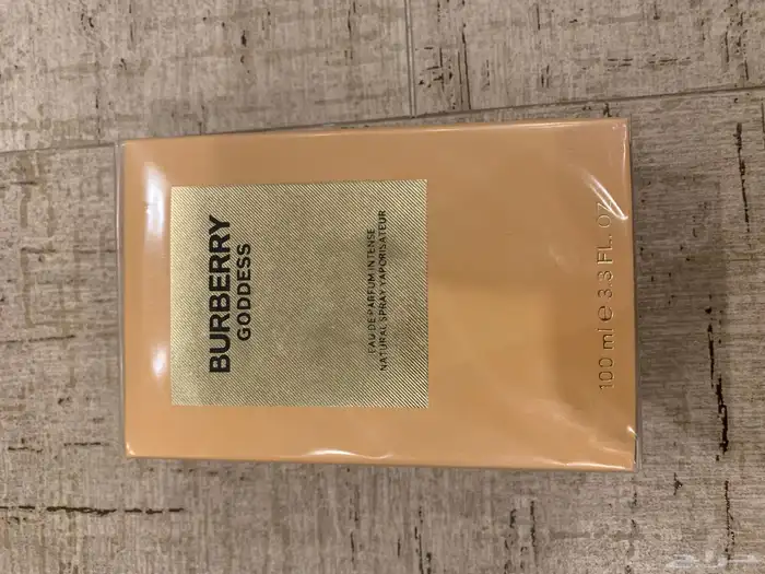 عطرين جديدة و اصليه من Burberry و prada 0