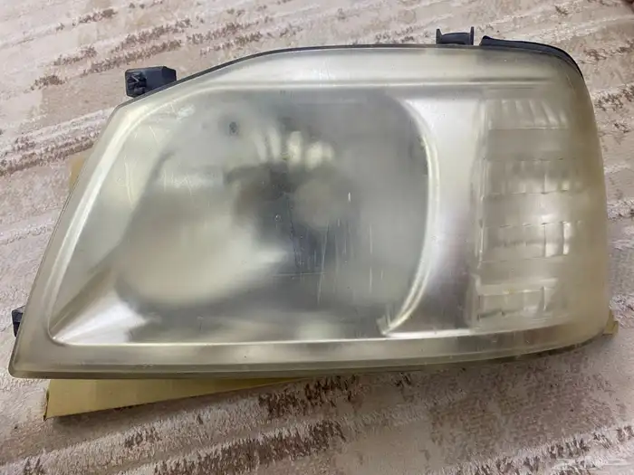 السلام عليكم عندي شمعة ددسن يسار اصليه نظيفه وكاله 0