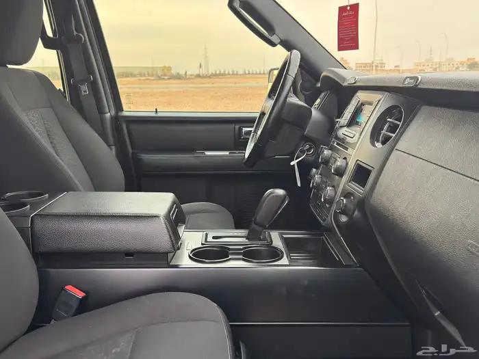 اكسبديشن 2016 دبل بحالة ممتازة 41