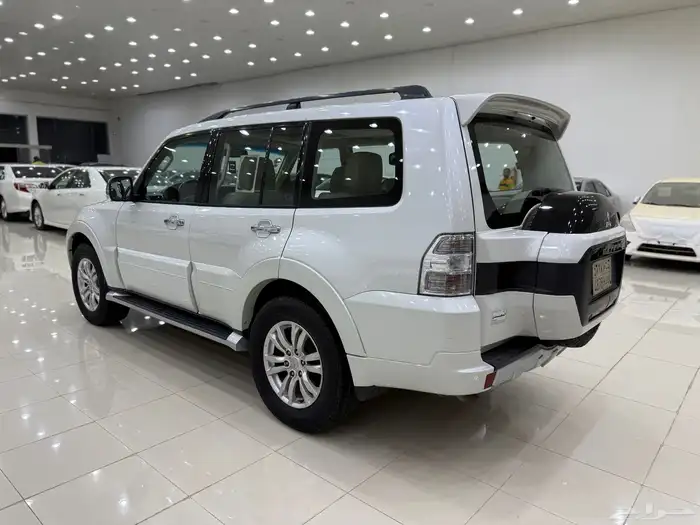 ميتسوبيشي باجيرو 2017 فل كامل مكينه 3800 11