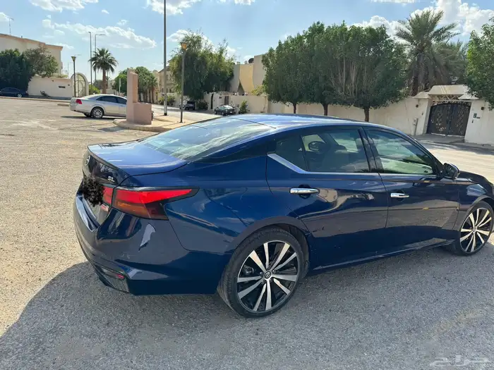 نيسان التيما 2020 للبيع مالك اول 5