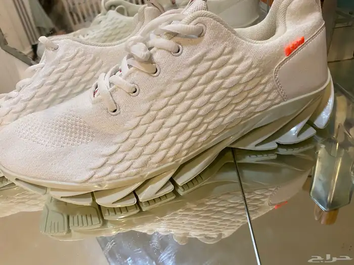 حذاء رياضي جديد سبب البيع لخبطت بالمقاس مقاسه 46 50 ريال 1