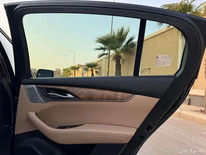 كاديلاك CT5 موديل 2023 اعلى فئة مخزن ممشى 6 الف تحت الضمان 55