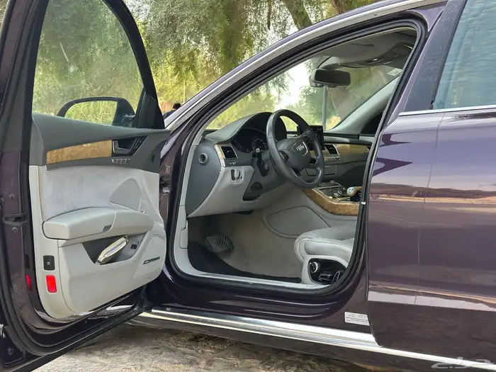 Audi A8 اودي مخزن 2012 13