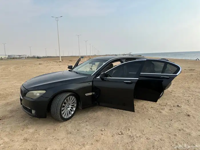 بومبونايت رابغ للبيع بي ام دبليو 6