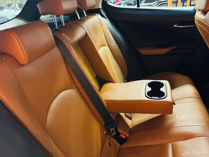 لكزس 2019 UX 200 سعودي (( بحاله ممتازه)) 22