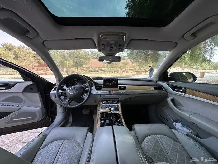 Audi A8 اودي مخزن 2012 22