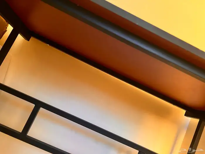 كرسي مع طاوله بي 150 5