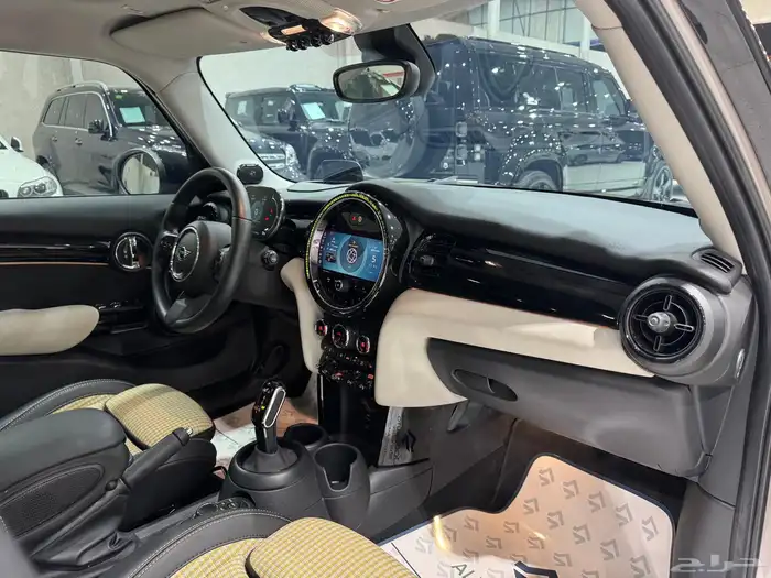 ميني كوبر موديل 2022 بانوراما 15