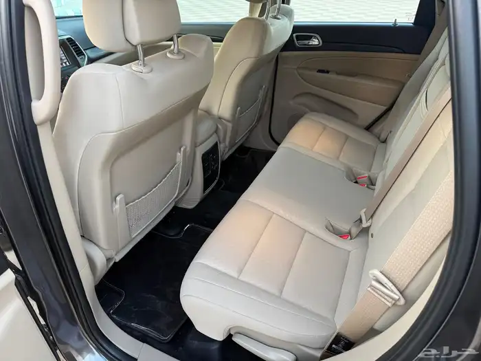 جراند شيروكي مخززن 2020 23