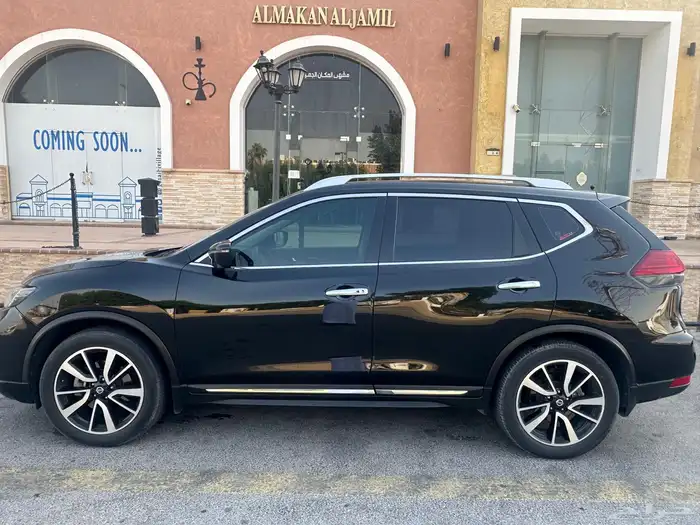 للبيع نيسان اكس تريل موديل 2022 فل اوبشن 1