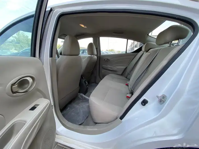 نيسان صني موديل 2023 فل كامل 6