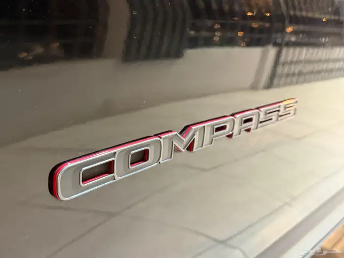 جيب كومباس تريل هوك 2018 (( بحالة ممتازة )) 31