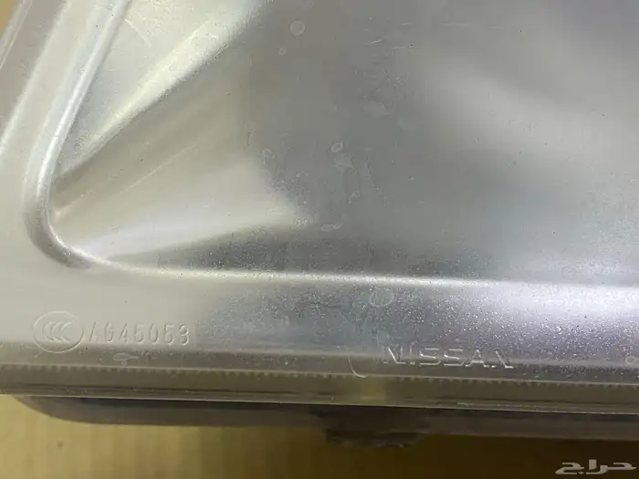 السلام عليكم عندي شمعة ددسن يسار اصليه نظيفه وكاله 1