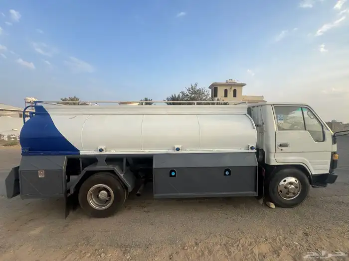 Water Tanker supply 5 tons دينا ماء 5 طن في أملج 0
