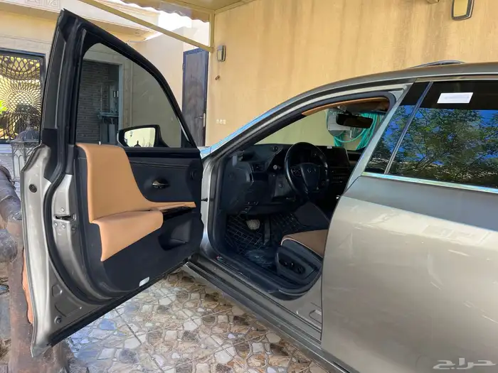 لكزس حجم 250 ES المديل 2023 سعودية عبداللطيف جميل AA. 27