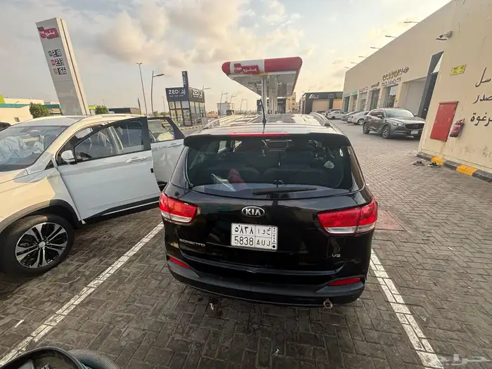 كيا سورنتو على الفحص 4