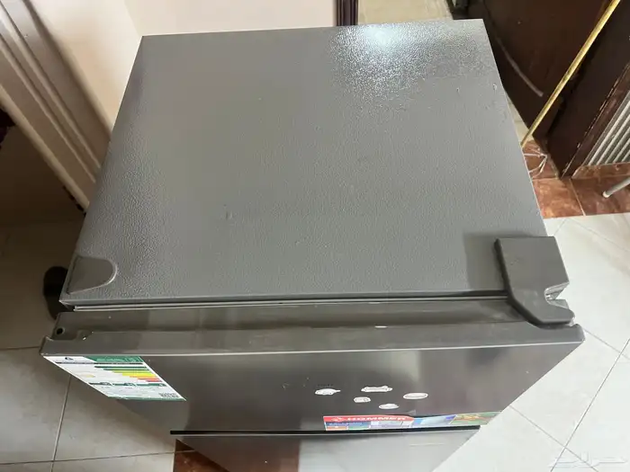 ثلاجة هومر شبه جديدة 170 لتر 6 قدم رصاصي 6