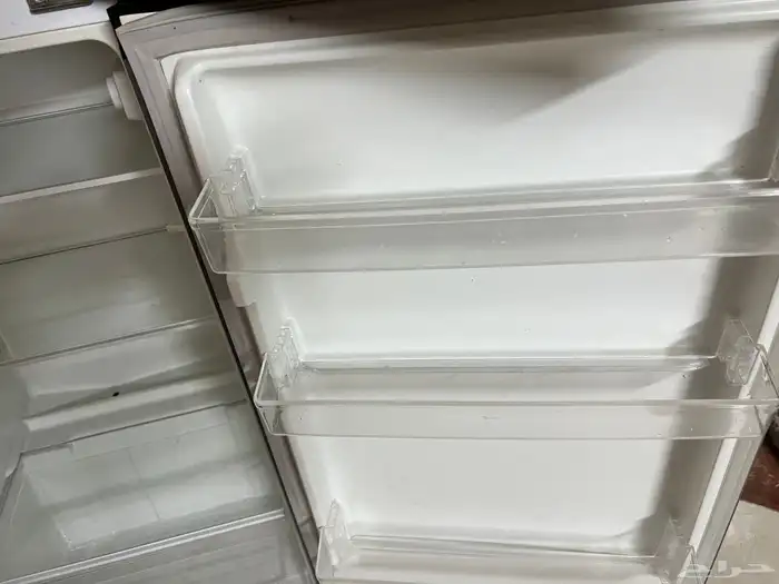 ثلاجة هومر شبه جديدة 170 لتر 6 قدم رصاصي 10