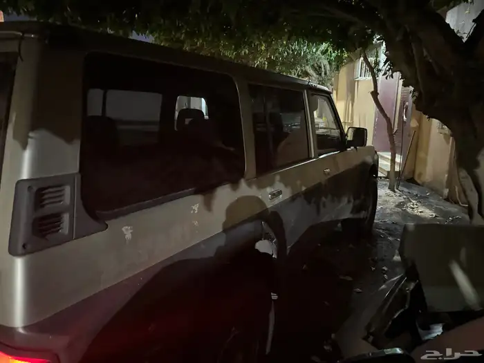 باترول 1991 يحمل لوحه مميزه 8