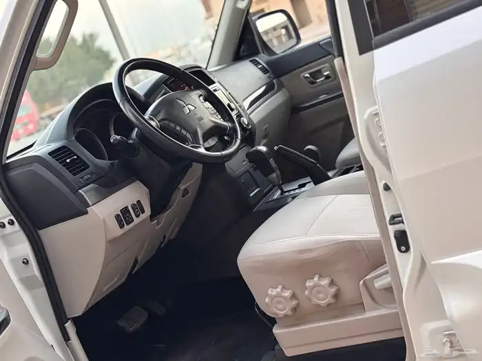 ميتسوبيشي باجيرو GLS 2022 27