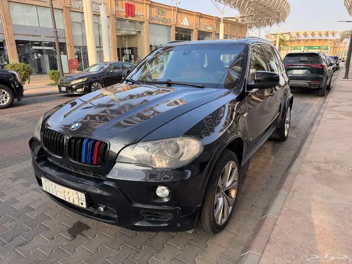 للبيع بي ام دبليو X5 ممشى قليل موديل 2009 2