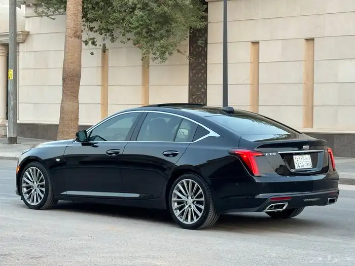 كاديلاك CT5 موديل 2023 اعلى فئة مخزن ممشى 6 الف تحت الضمان 10